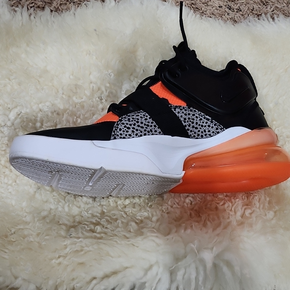 Black and Orange Hightop Nike Airforce 270 - Picture 5 of 8